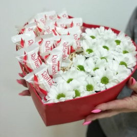 Серце з хризантем та Raffaello